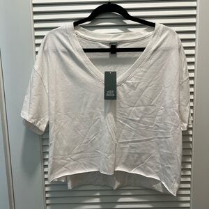 Target Women's White V-Neck Short Sleeve Tee